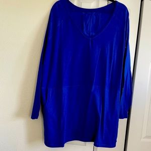 2-piece lounging set in Royal blue. NWOT